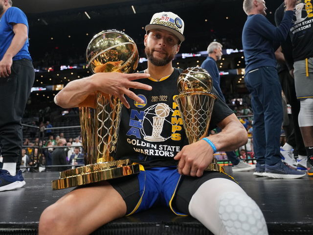 antoniexplainer's tweet photo. Happy Birthday to the greatest PG to ever play the game of basketball. https://t.co/F2JgknpmTM