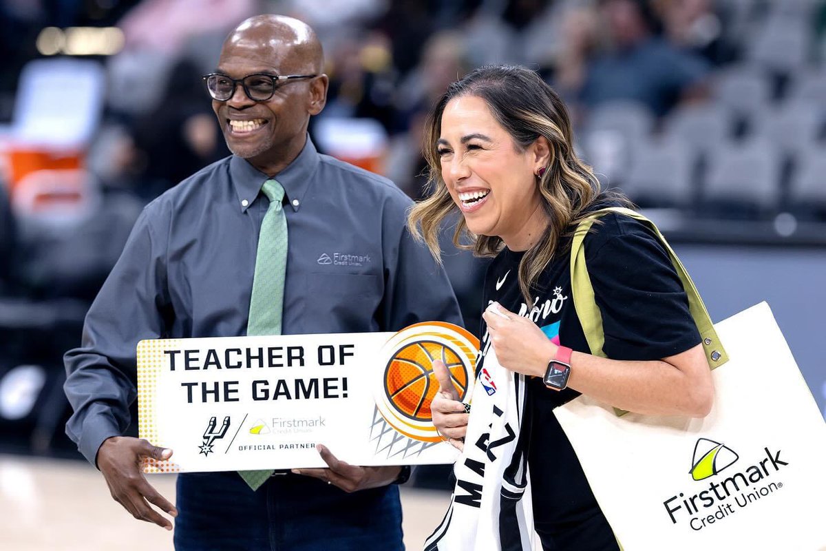 🎉📚 TEACHER SHOUTOUT! 📚🎉 Huge congratulations to our very own Literacy Fellowship member and co-chair Marissa Martinez for being honored as the #TeacheroftheGame presented by @FirstmarkCU and @spurs. 🏀✨ Let’s give a round of applause for her dedication to education!!!