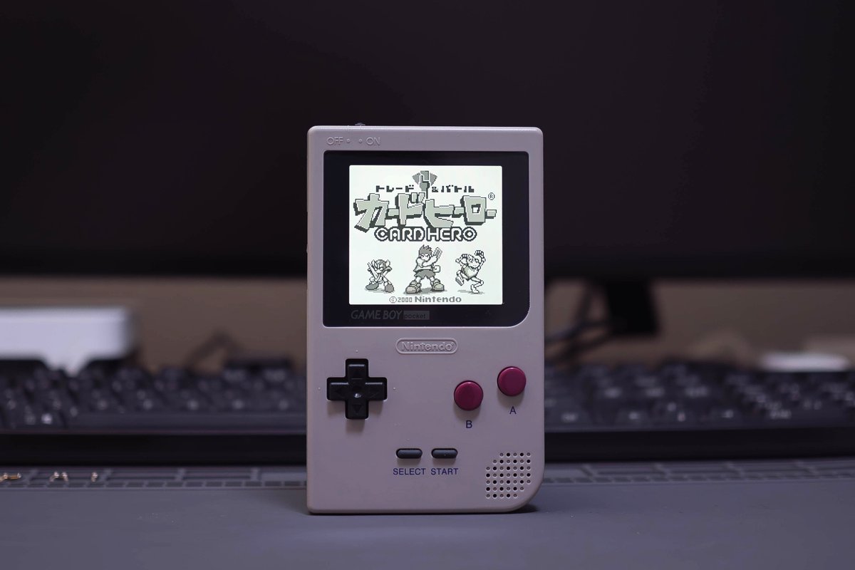 yamaken2024's tweet photo. ジャンク品のゲームボーイポケット、液晶、スピーカー他、換装しました。先人たちのお知恵のおかげでスムーズに作業できました。ありがとうございます。肝心の液晶交換時は息止めてたから写真撮れんかった…
#GameBoy #FunnyPlaying #レトロゲーム機 #カスタム #はんだ付け #CARDHERO https://t.co/PES1tnHITX