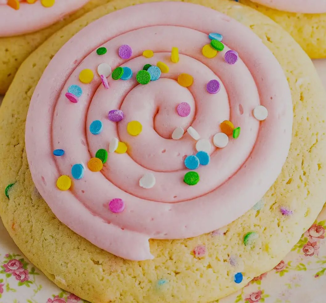 Join us on March 19th at SHS for a FREE viewing of Screenagers, a relevant and important topic impacting students.  Visit resource tables. ALL are invited to attend. End the night with a sweet treat 😋 Organized by <a href="/ShakopeeCAPS/">Shakopee CAPS</a> Sponsored by <a href="/AllinaHealth/">Allina Health</a>  <a href="/SHSAcademies/">Shakopee High School</a>