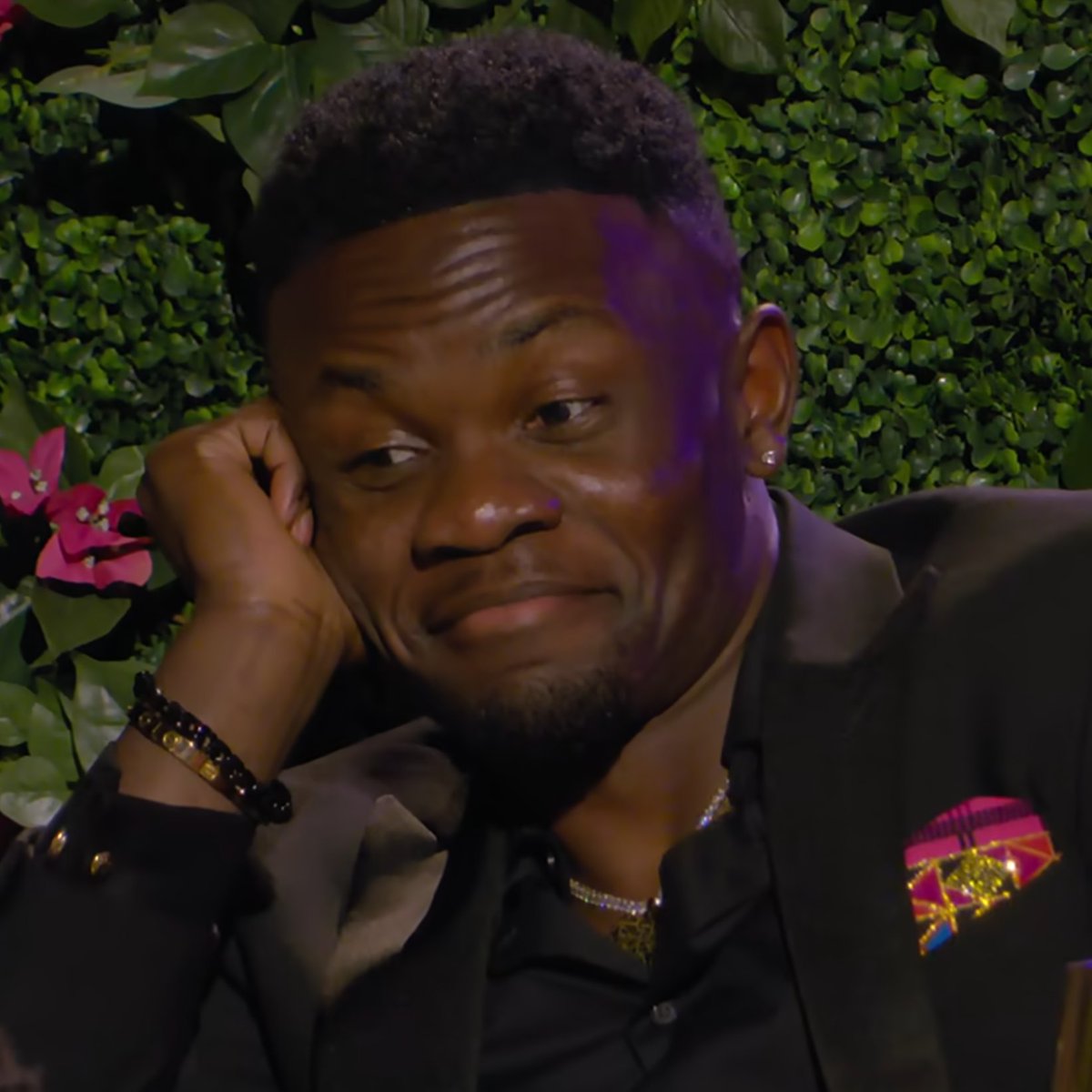 Kwame reacting to Laura, Jeramey, and Sarah Ann is everything. #LoveIsBlindReunion