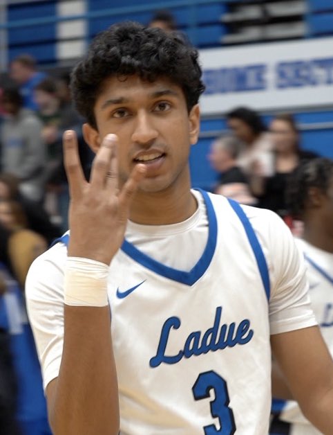 Congratulations to Ashwin Matthew <a href="/ashwinmat3/">Ashwin Mathew</a> on winning the Suburban Red Sportsmanship Award