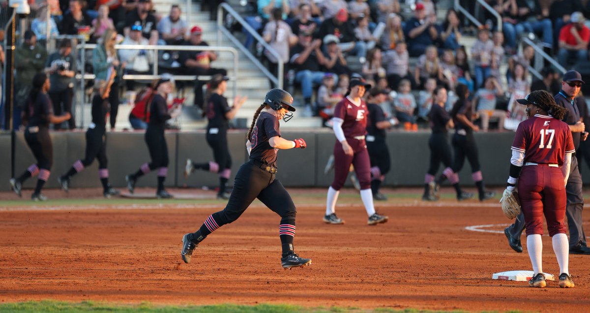WKUSportsPics's tweet photo. .@WKUSoftball falls to EKU 2-1
#GoTops #JustWin #Grit #WhateveritTakes #TopsTogether #TopsOnTop #photogrind
๐ธ's : https://t.co/mselVYpvAf https://t.co/FNYEsIu6bK