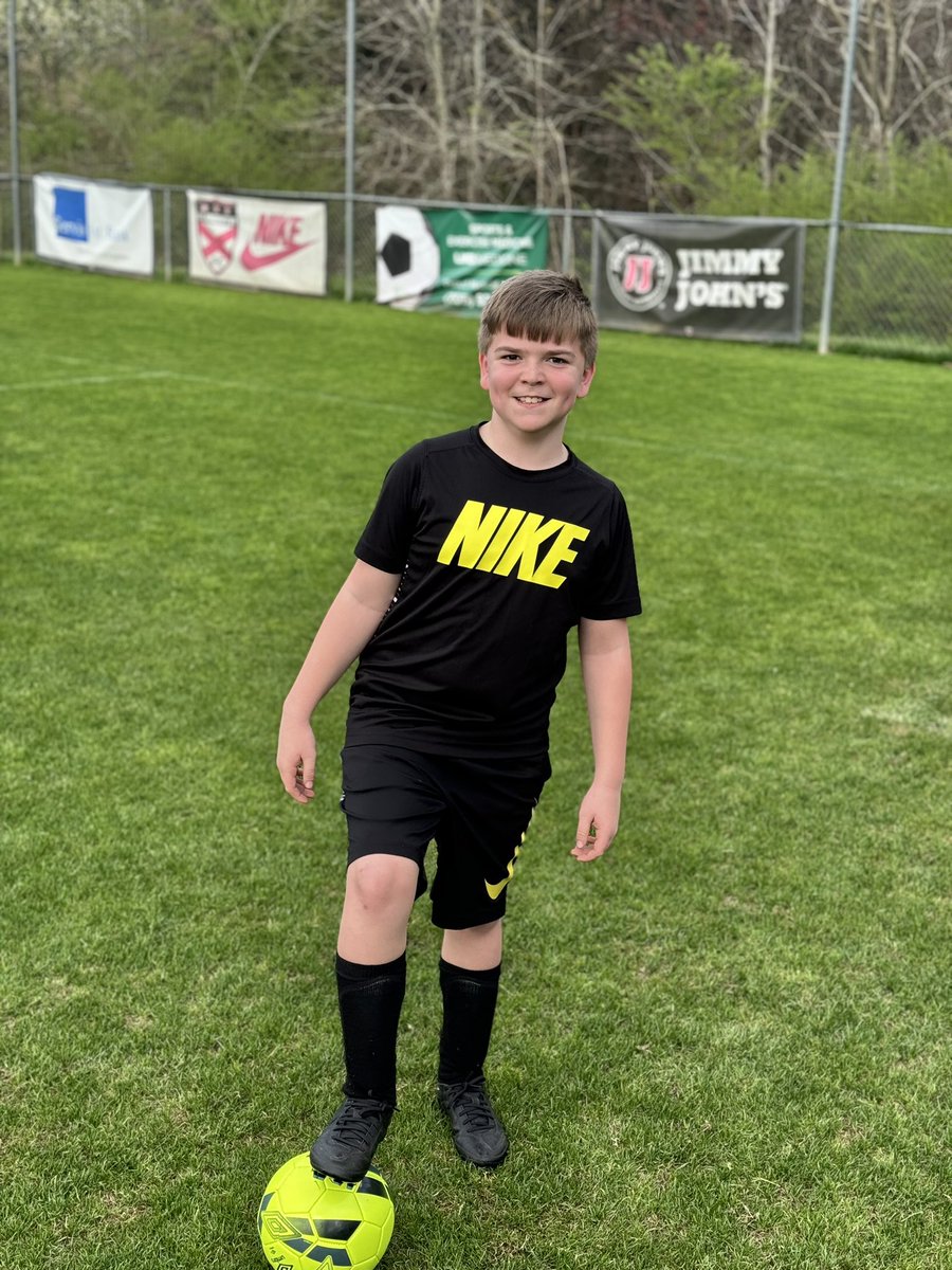 jbradford81's tweet image. This kid loves soccer and his teammates!!!⚽️⚽️ I’m very blessed and thankful to be able to coach his team this year! We have a fun group of kids!!!💪🏼💯 First game is Saturday! #kidfun #teammates #LandO⚽️