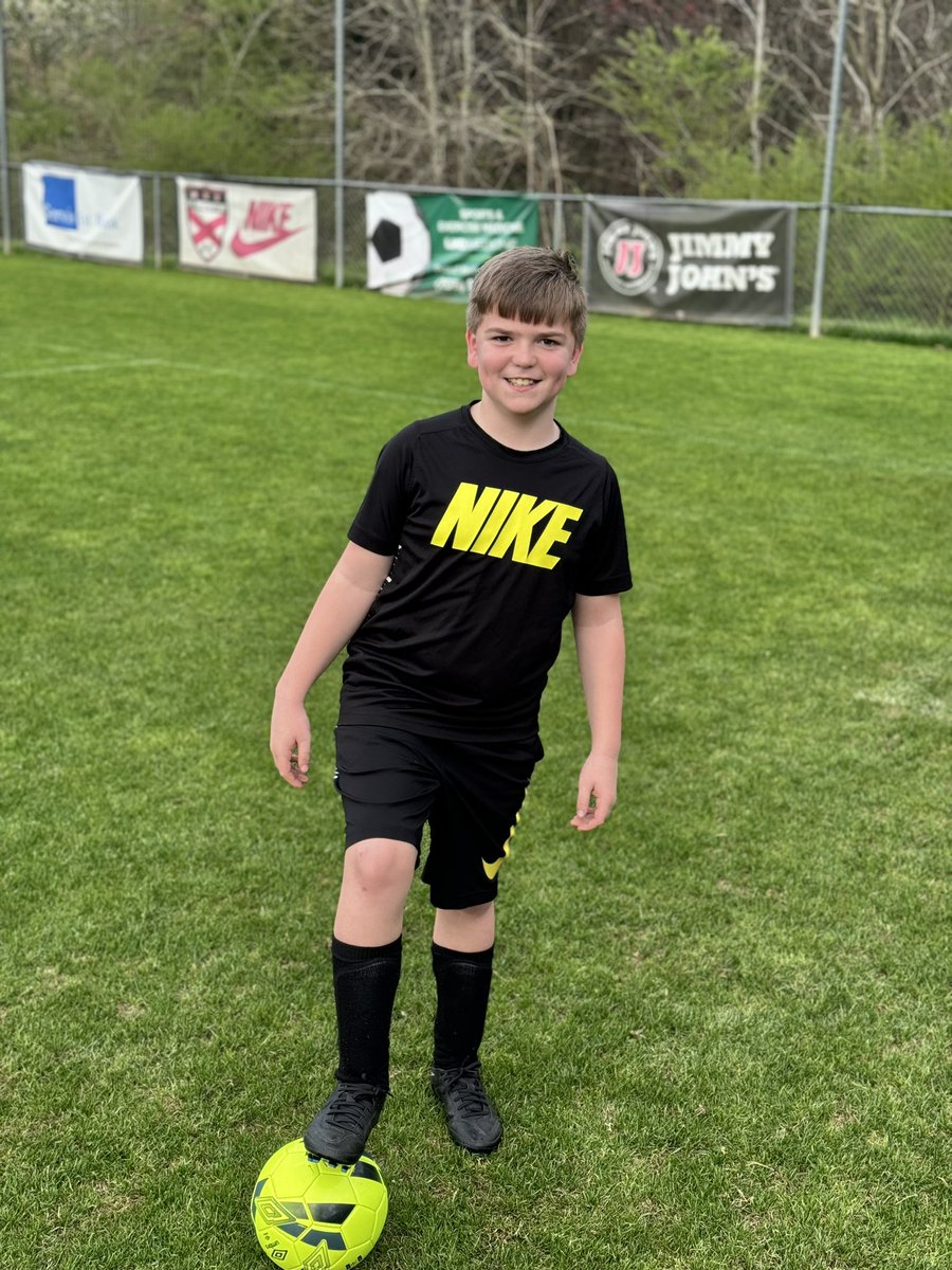 jbradford81's tweet image. This kid loves soccer and his teammates!!!⚽️⚽️ I’m very blessed and thankful to be able to coach his team this year! We have a fun group of kids!!!💪🏼💯 First game is Saturday! #kidfun #teammates #LandO⚽️