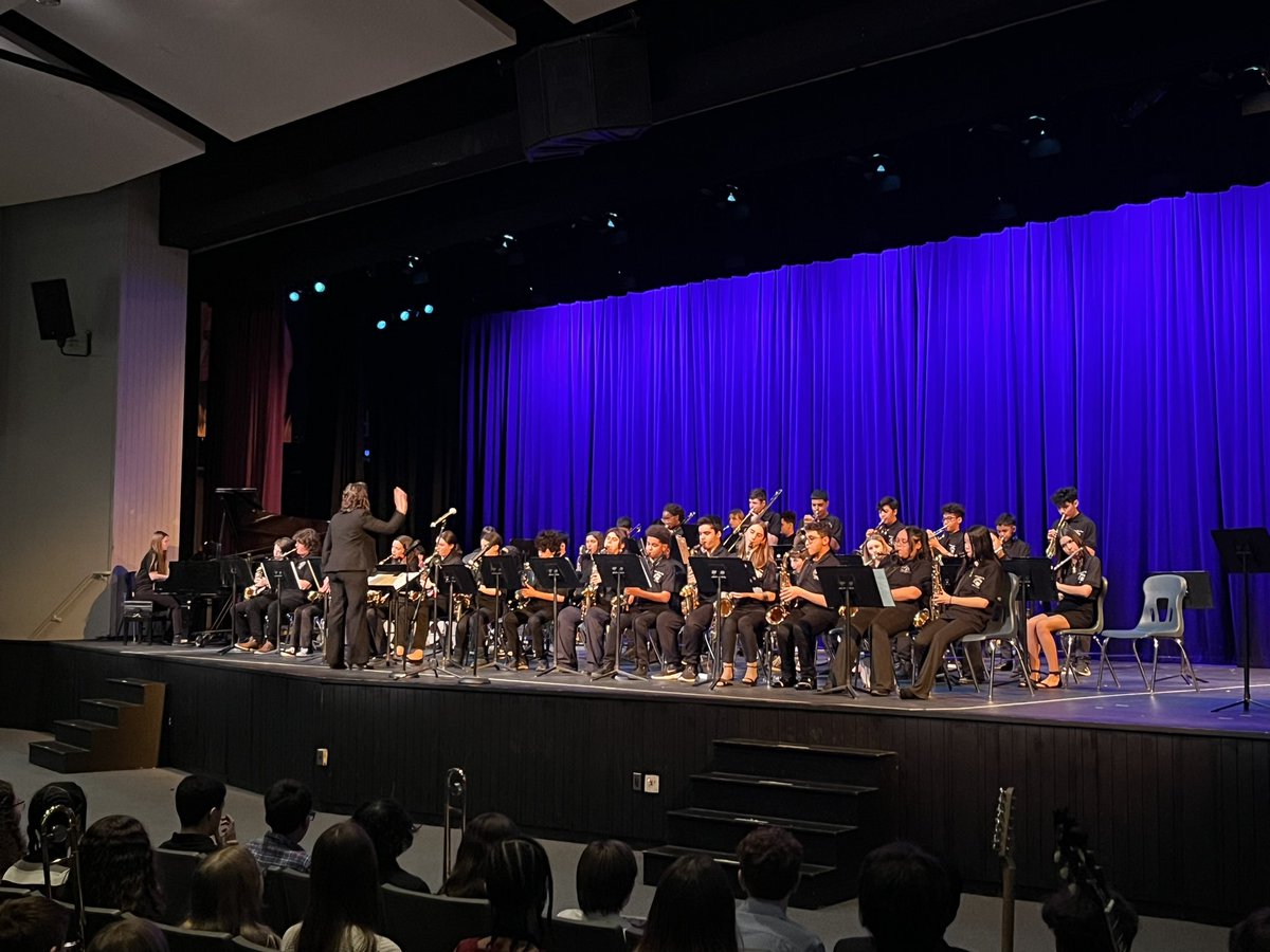 Another great <a href="/framinghamps/">Framingham Public Schools</a> MIOS concert!  Happy Music In Our Schools Month!🎷🎸🎺🎶<a href="/FHSFlyers/">Framingham H.S.</a> <a href="/CameronMSFPS/">CameronMSFramgingham</a> <a href="/WalshMiddleFPS/">Walsh Middle School</a> @FullerMiddle #MIOSM