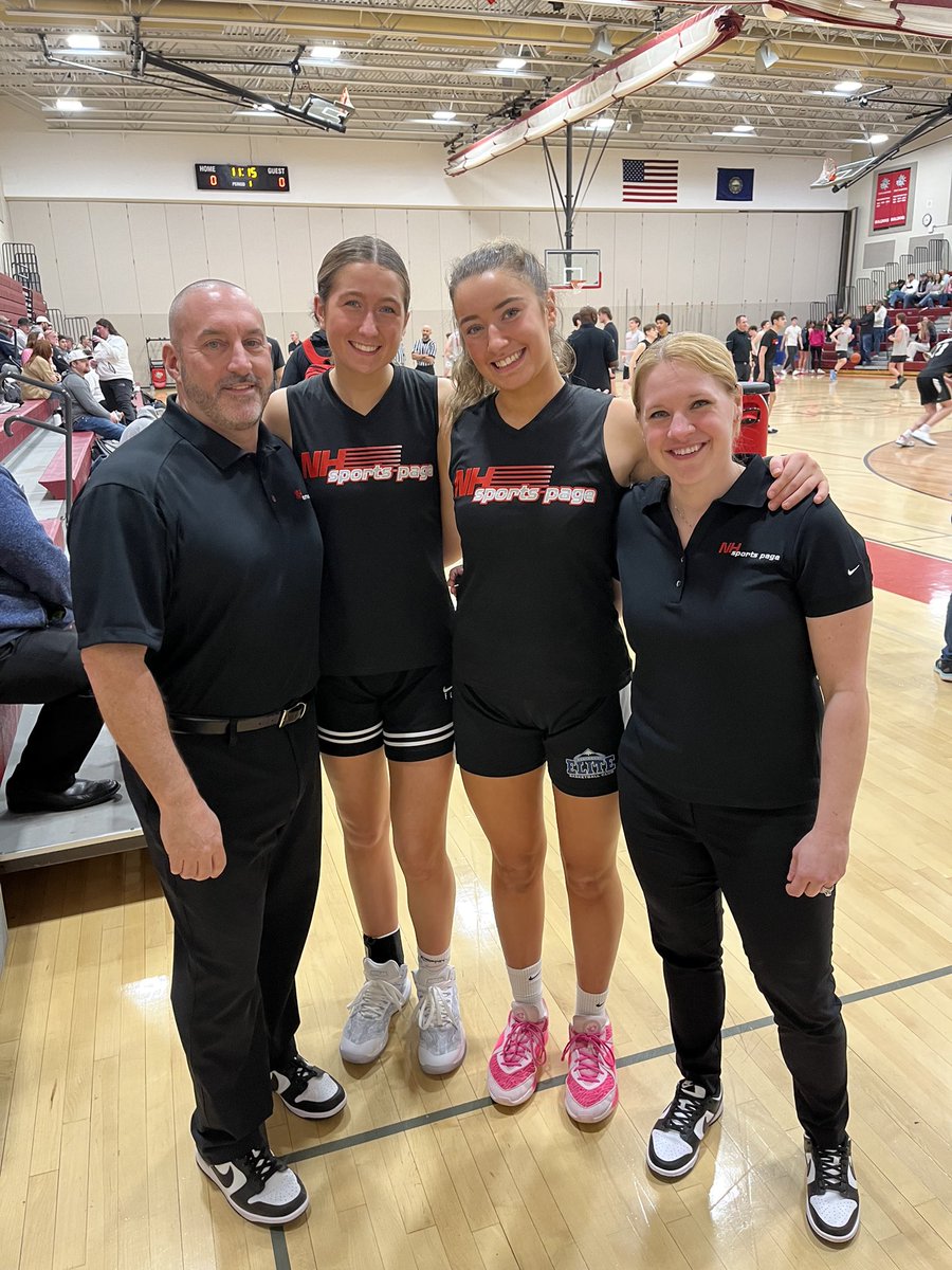 PHSClippersGBB's tweet photo. Appreciative for the opportunity to coach these two one last time in the Senior vs. Underclassmen game. Thank you @nhsportspage for a fun event! #SeniorsForTheWin https://t.co/oJa2ro493m
