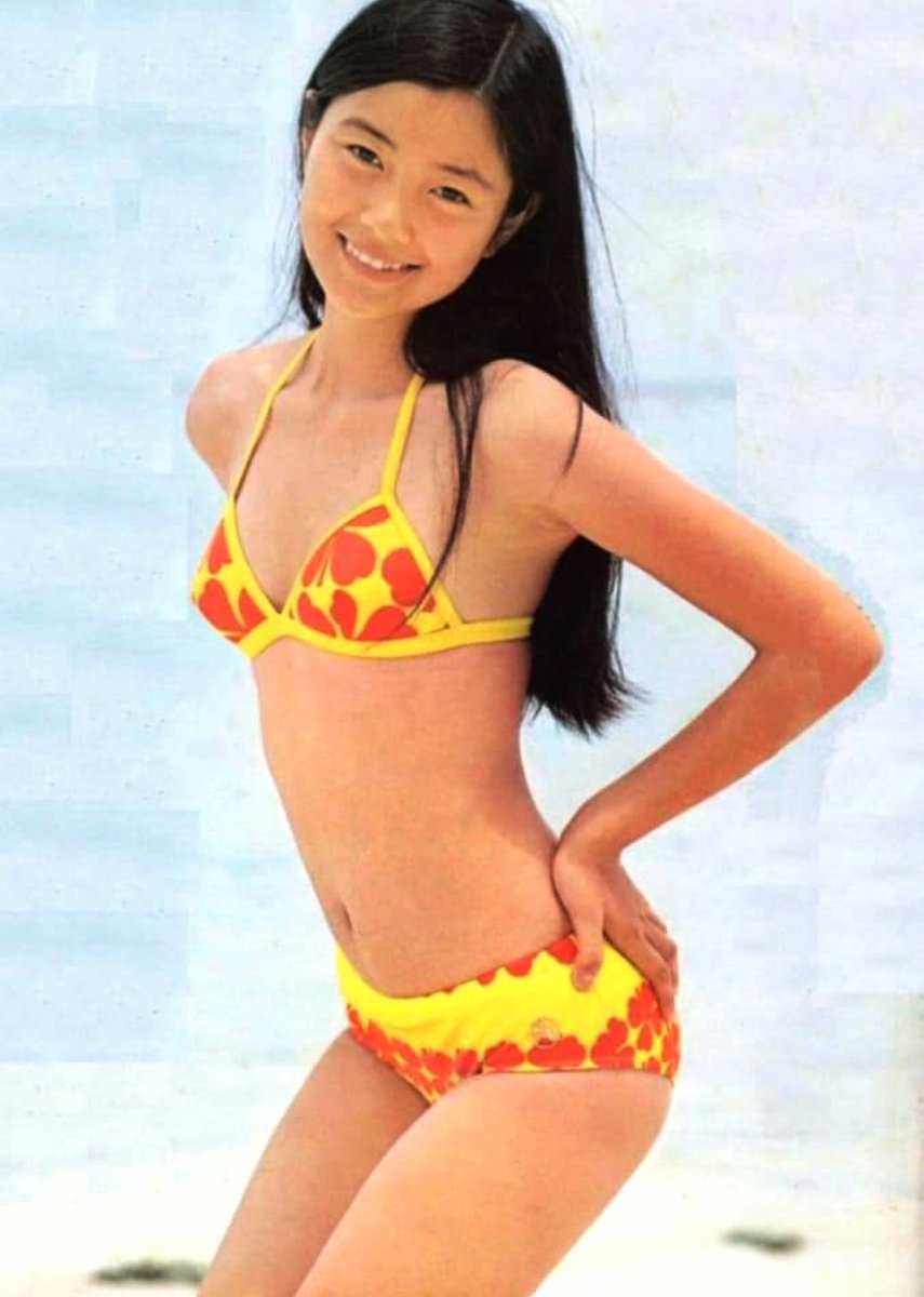 1974年 13歳でユニチカのキャンペーンガールに選ばれた #手塚理美
