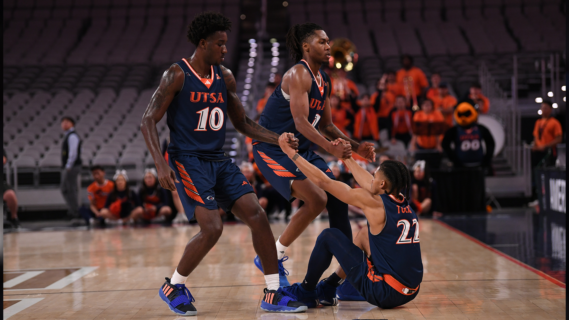 UTSA Men s Basketball UTSAMBB X
