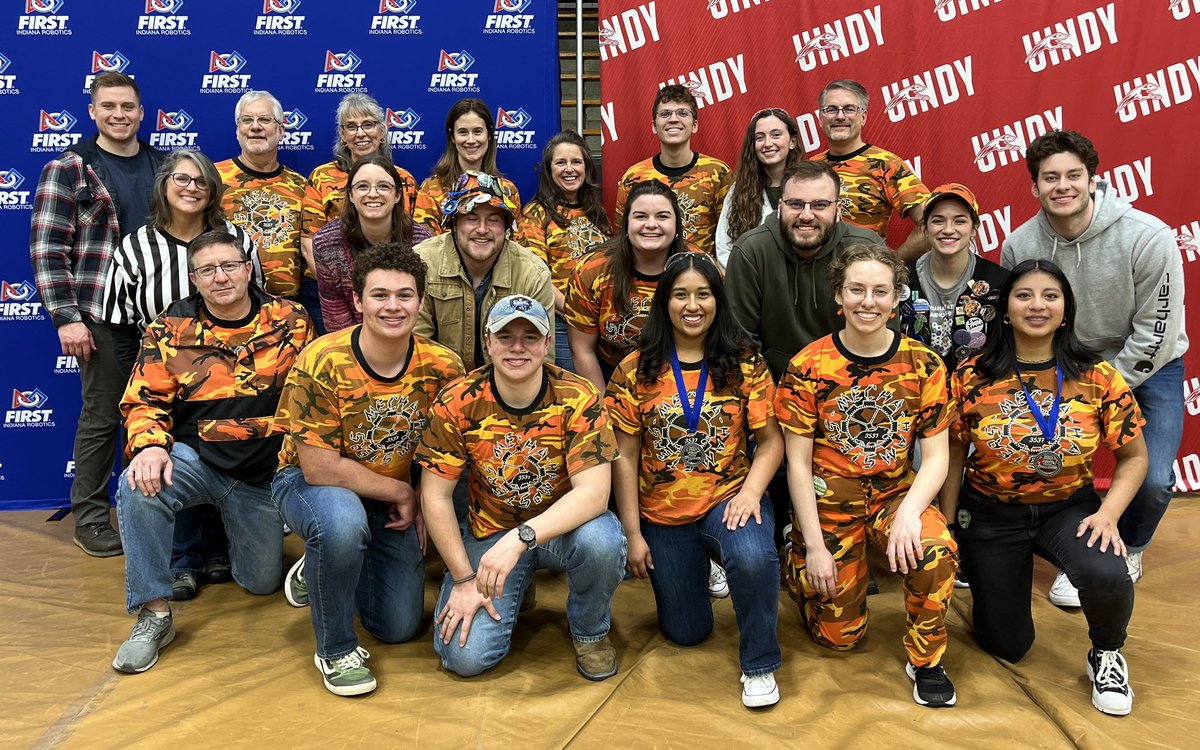 Last Saturday’s State Championship was a great way to end the season! We were honored to be 2nd place Inspire &amp; to be part of the Winning Alliance. Thank you to all the Hamster family who came &amp; cheered by livestream! Congratulations &amp; good luck to ICE &amp; FireWires at Worlds!