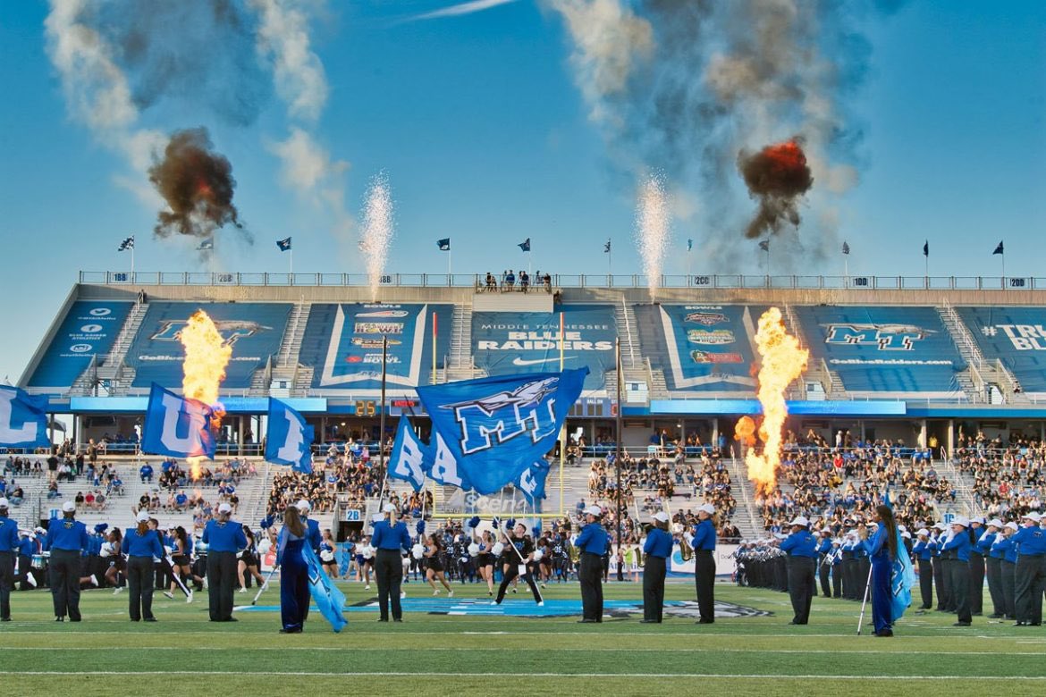 I am blessed to receive an offer from middle tennessee state university🔵⚪️! ! @CalvinLowry @MT_FB @OHSPatsFootball @NatlPlaymkrsAca @SeanW_Rivals @supermax100_