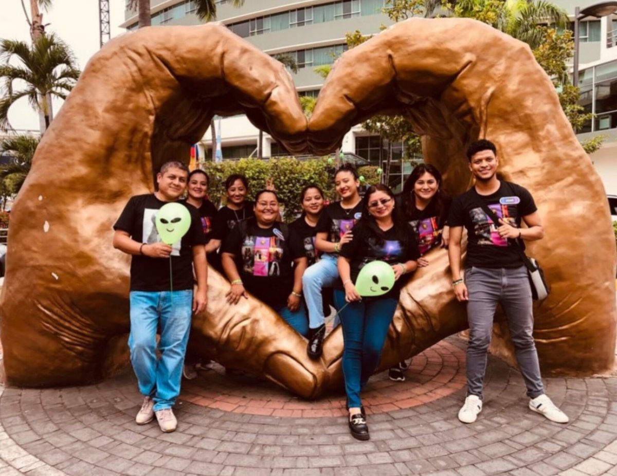 Magacha_JS's tweet image. Nueva foto pa el recuerdo
Los MARcianos 👽👽👽👩🏼‍🎤👽👽👽