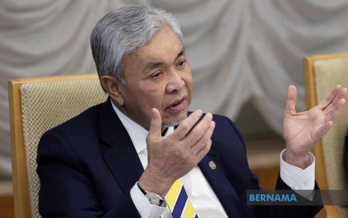 Kongres Ekonomi Bumiputera 2024 perlihat agenda perkasakan ekonomi Bumiputera tanpa pinggirkan kaum lain

bernama.com/bm/am/news.php…

#BernamaNews <a href="/DrZahidHamidi/">Ahmad Zahid Hamidi</a>