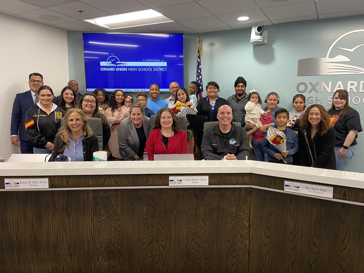 OxnardUnion's tweet photo. .@Del_Sol_Jaguars superstars Ellie Rios &amp; Tyler Reese recognized by their teachers at tonight’s board meeting! 🌟 https://t.co/TlRkqYKV5B