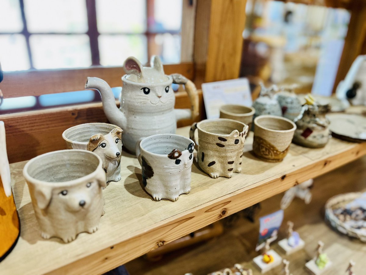泰木窯さん  うさぎ鉢(茶)‼️ 和食器 波佐見焼 跳ねうさぎ 湯のみ 湯飲み コップ タンブラー お茶 大
