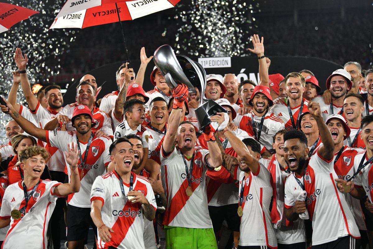 Saluden al club más ganador y más grande de la República Argentina.

River campeón, una vez más. Una sana costumbre, salud. 🥂🏆