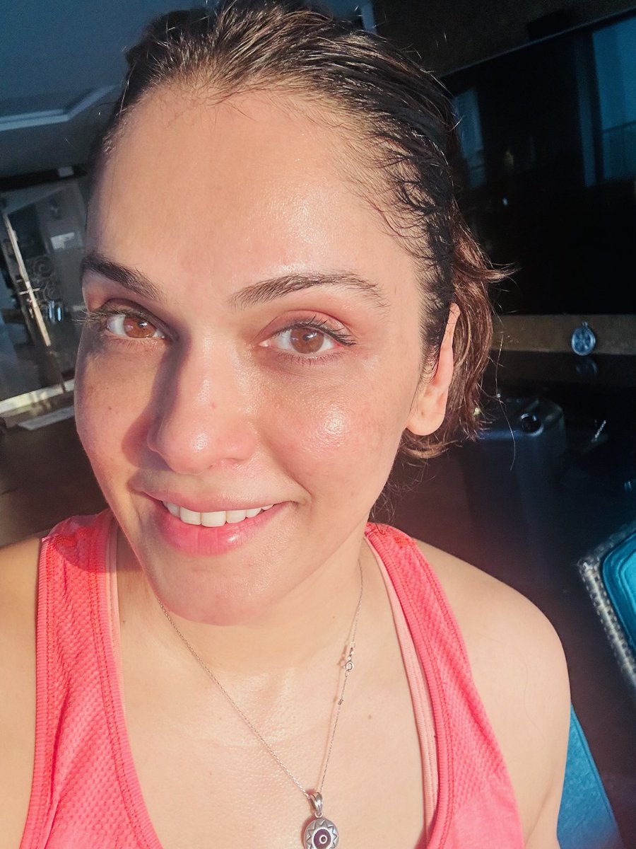 Post workout morning glow! No make up, just wake up and workout 😊