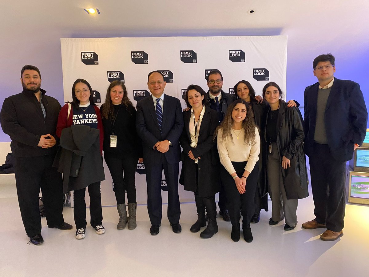 MCINY's tweet photo. Hoy, el @consulmex_nuevayork a través del @mciny acudió al @MovingImageNYC para la presentación de la película galardonada en el @sundancefest "Sujo" en el marco del “First Film Festival” ¡Felicidades a la  @fer_valadez y a  @ximenamann, por poner en alto el cine mexicano! 🇲🇽 https://t.co/wONxxoXVU6