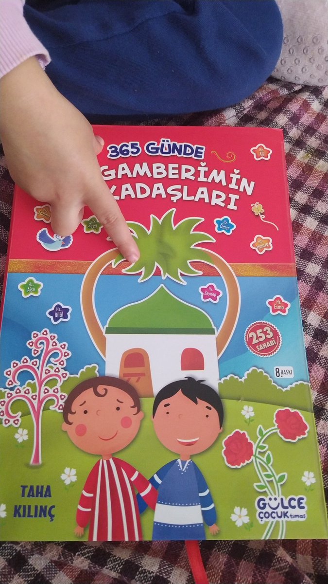 yunper1906's tweet photo. @MetinOzdamarlar Kitaplarımız geldi🤲 çok teşekkür ederim @MetinOzdamarlar https://t.co/8Pk9KVpXmP