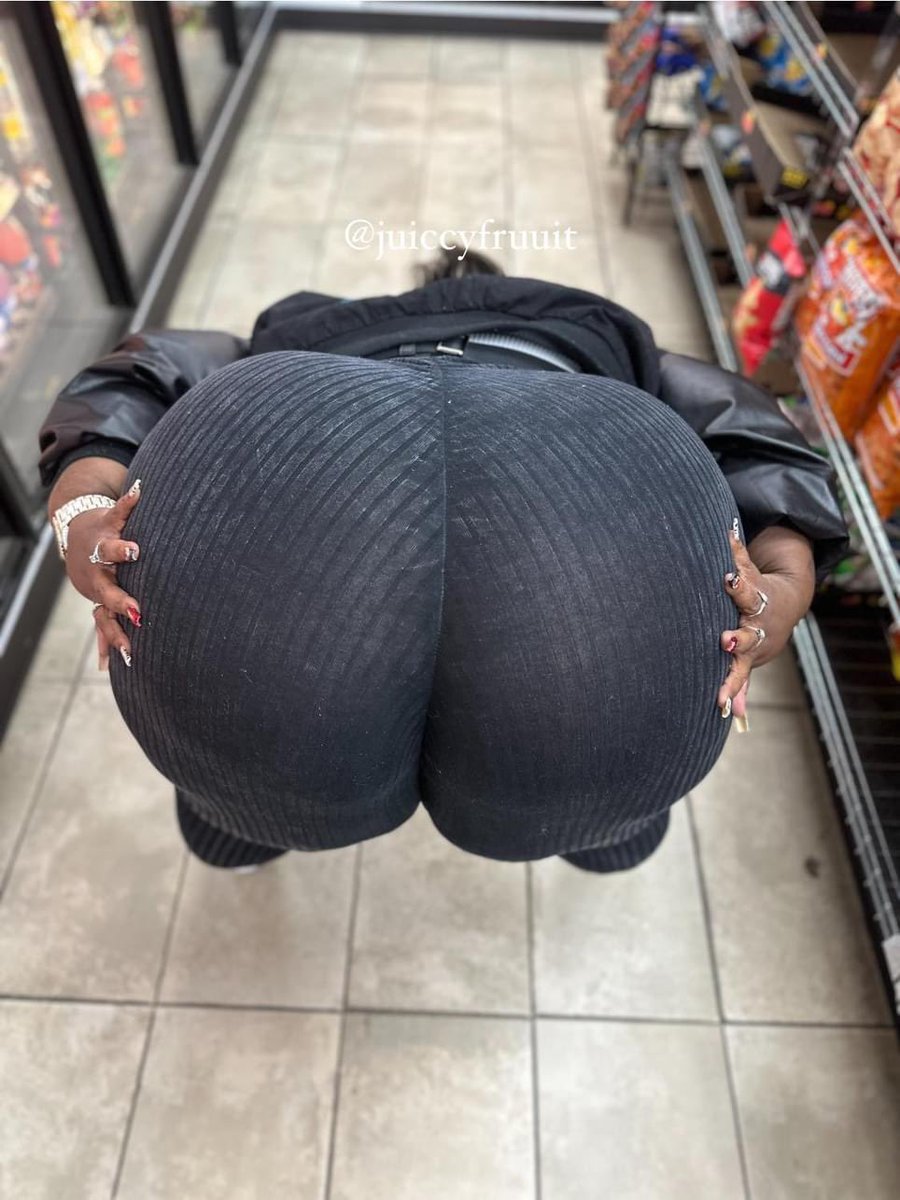 JUICCYFRUUIT's tweet photo. You ain't use to bit*es with money, but I ain't them other bit*hes babe. So don't be scared to spend it on me, cause we gone get it back babe 💯🤞🏾
#juiccyfruuit #drip

Check Comment 💋 https://t.co/c4wWOfhSKw