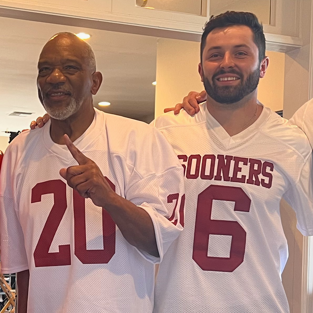 Congrats @bakermayfield for continuing your journey with the @buccaneers! Excited to see what you bring next season. #boomersooner #bakermayfield #billysims #heisman