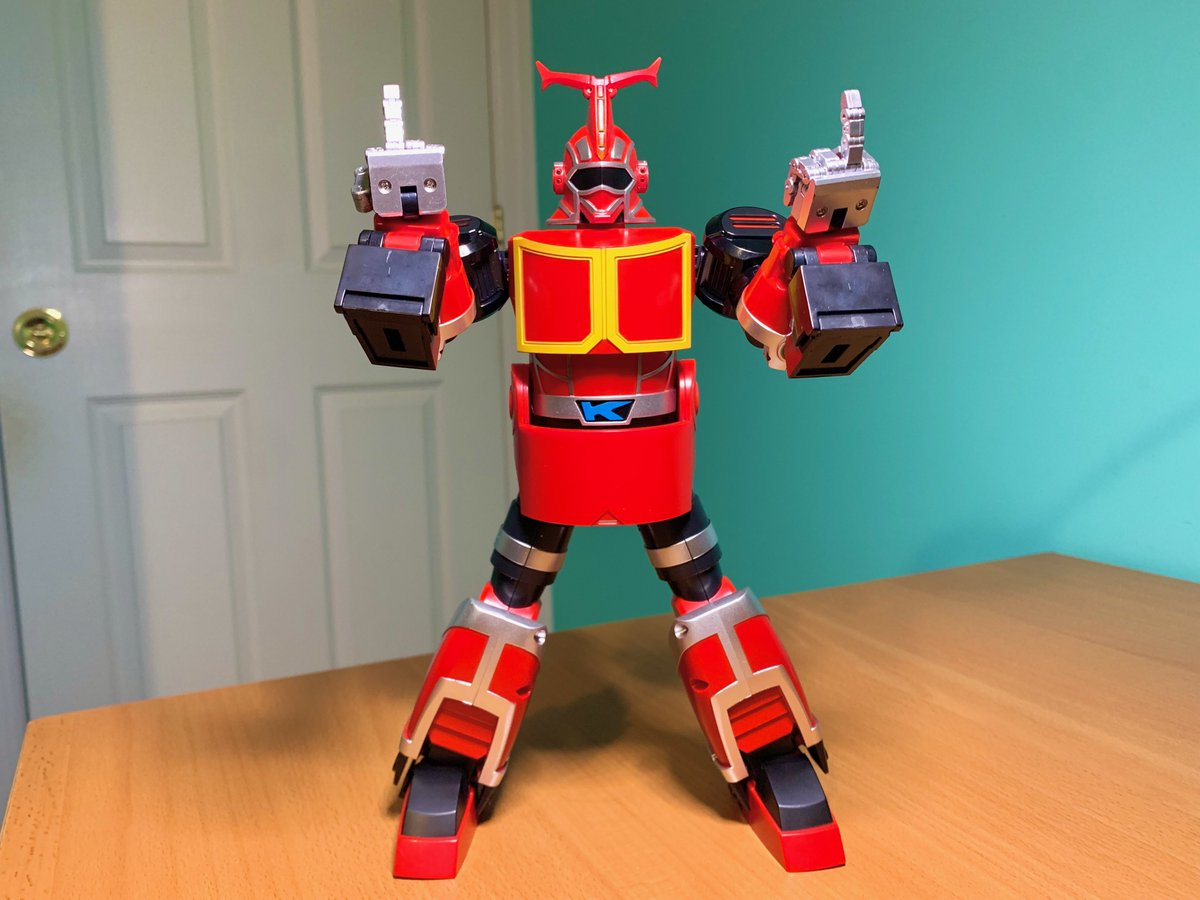 One of the best things, the hands have ball joint fingers so you