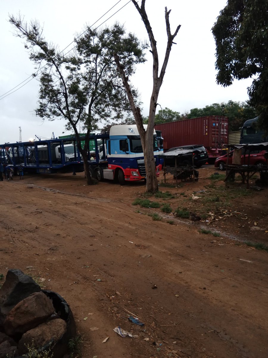 lenitunga's tweet image. Traffic Jam. Current situation at Sultan Hamud. #MombasaRoad.