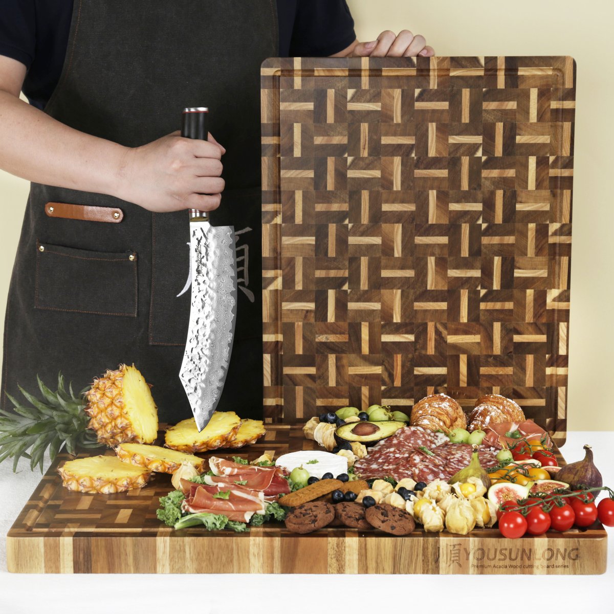 Upgrade your kitchen with the YOUSUNLONG XXL Cutting Board!

👉 amzn.to/3T8XEPO

#yousunlong #kitchenlife #cutabovetherest #kitchenstyle #foodprep #butchersblock #diningdecor #entertainingessentials #artisan #servingboard #hostessgift #rusticdecor #modernkitchen  #food