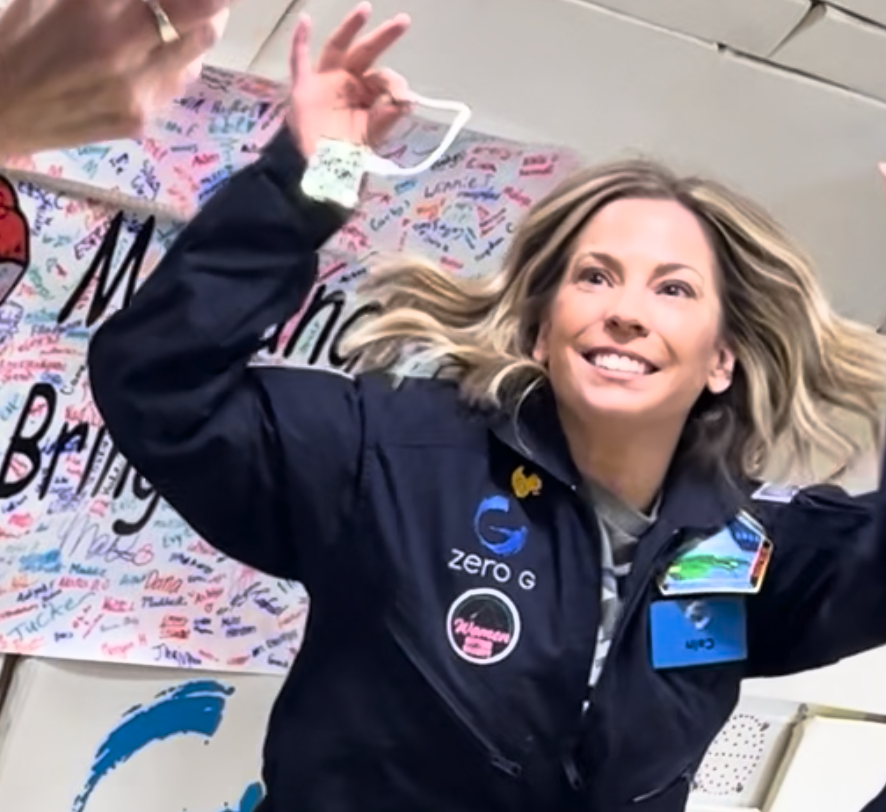 microblocksfun's tweet photo. This is Colleen, one of the teachers on the Zero-G flight,  using a @DatabotUSA to do some experiments. https://t.co/AEpKS4AD4g