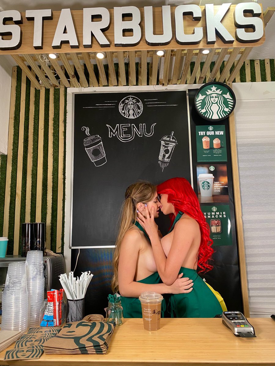 Toxic boyfriends don't wanna come to Starbucks with us, it's too girly...

Oh, what ever will we do...🤭