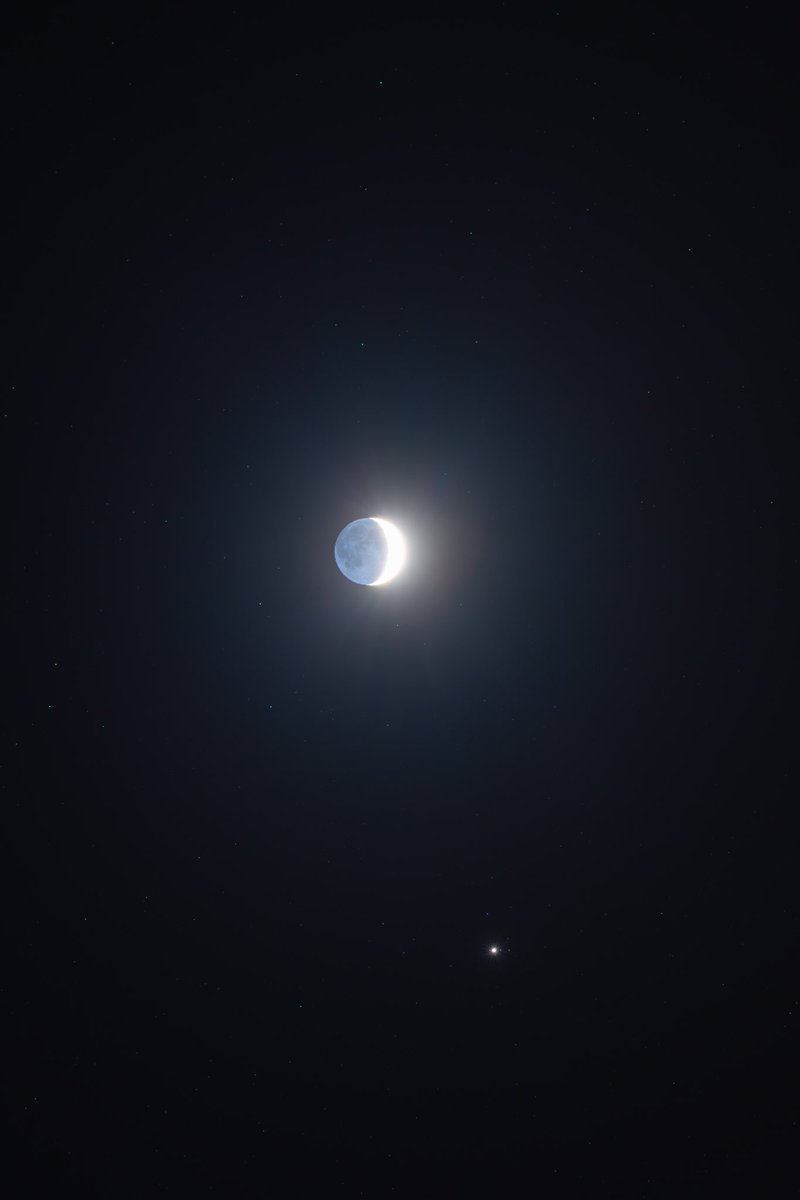 The #conjunction of the #Moon and #Jupiter tonight