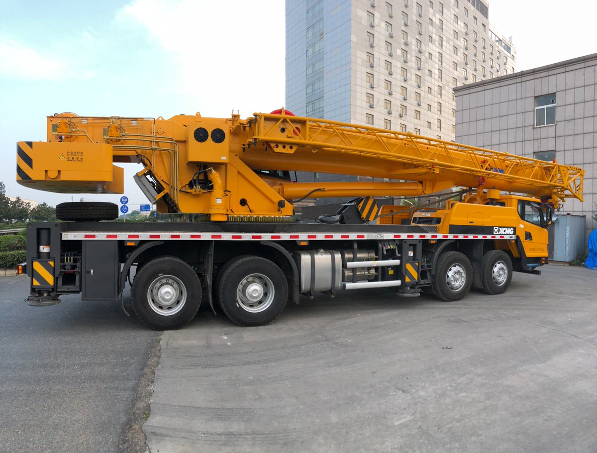 JaminaLiu's tweet photo. XCMG 50 Ton Truck Crane QY50KD
📷1. MAX. Total Rated Lifting height: 50t
📷2. Base boom length: 11.4m
📷3. Fully-extended boom: 43.5
📷4. Fully-extended boom+jib: 59.5m
#xcmg #truckcrane https://t.co/yMuljSZJE0
