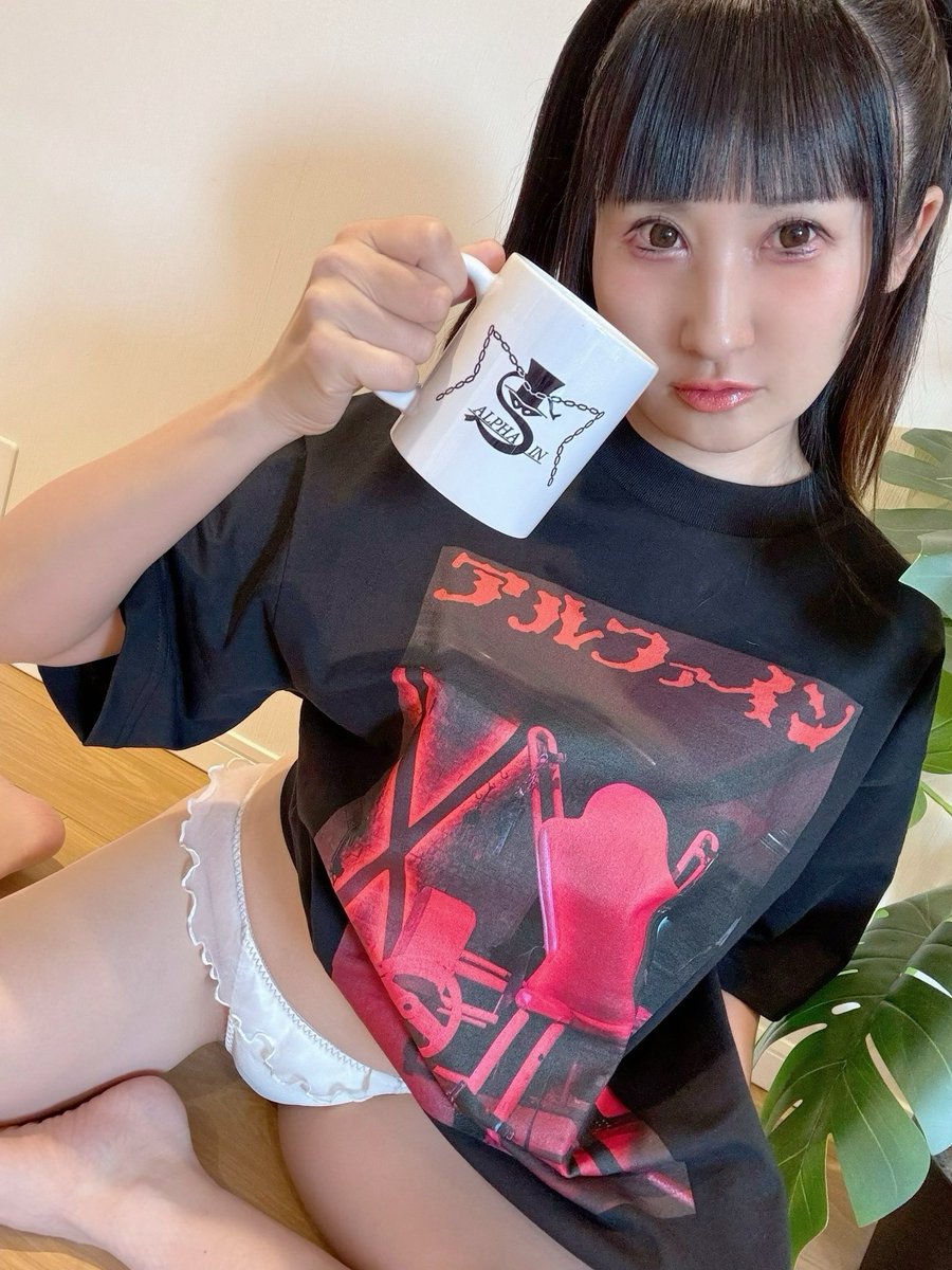 rinawa7878's tweet photo. 昨日は、コレとコレいただいてしまった！

社長さんには、AMARCORD時代からお世話になってますが、いつもビックリするくらい気さくにホントにありがとうございます😊😊

ALPHAINらしすぎるデザインでさしゅが💕

#ALPHAIN #麻布十番 #大使館裏 #SMホテル @ALPHA_IN_info https://t.co/XvlyZYN9yE