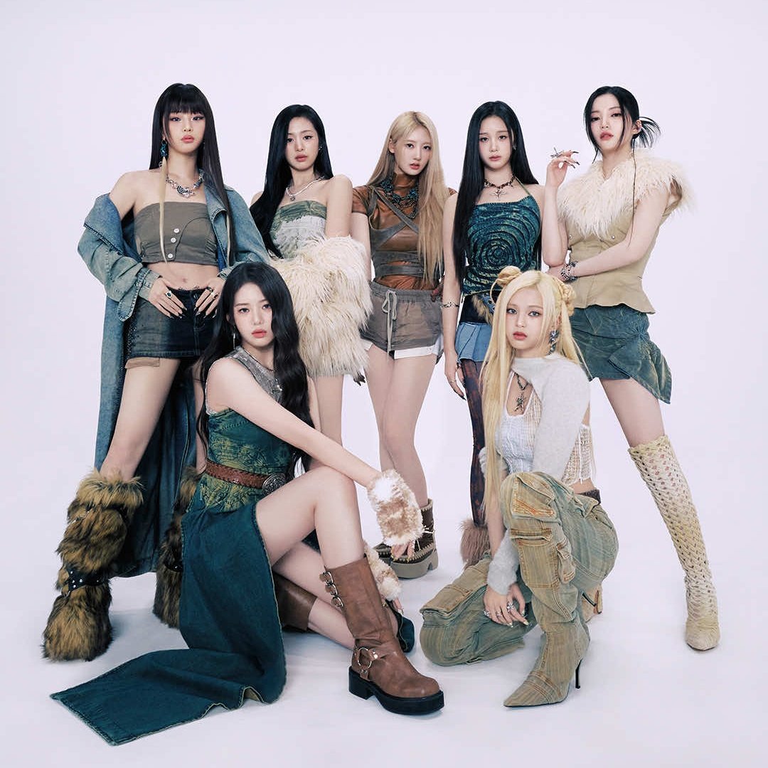 รูปรวม 7 คนรูปแรกในรอบ 8 เดือน มัมหมีดีใจและมีน้ำตาเป็นจำนวนมาก
#BABYMONSTER #베이비몬스터