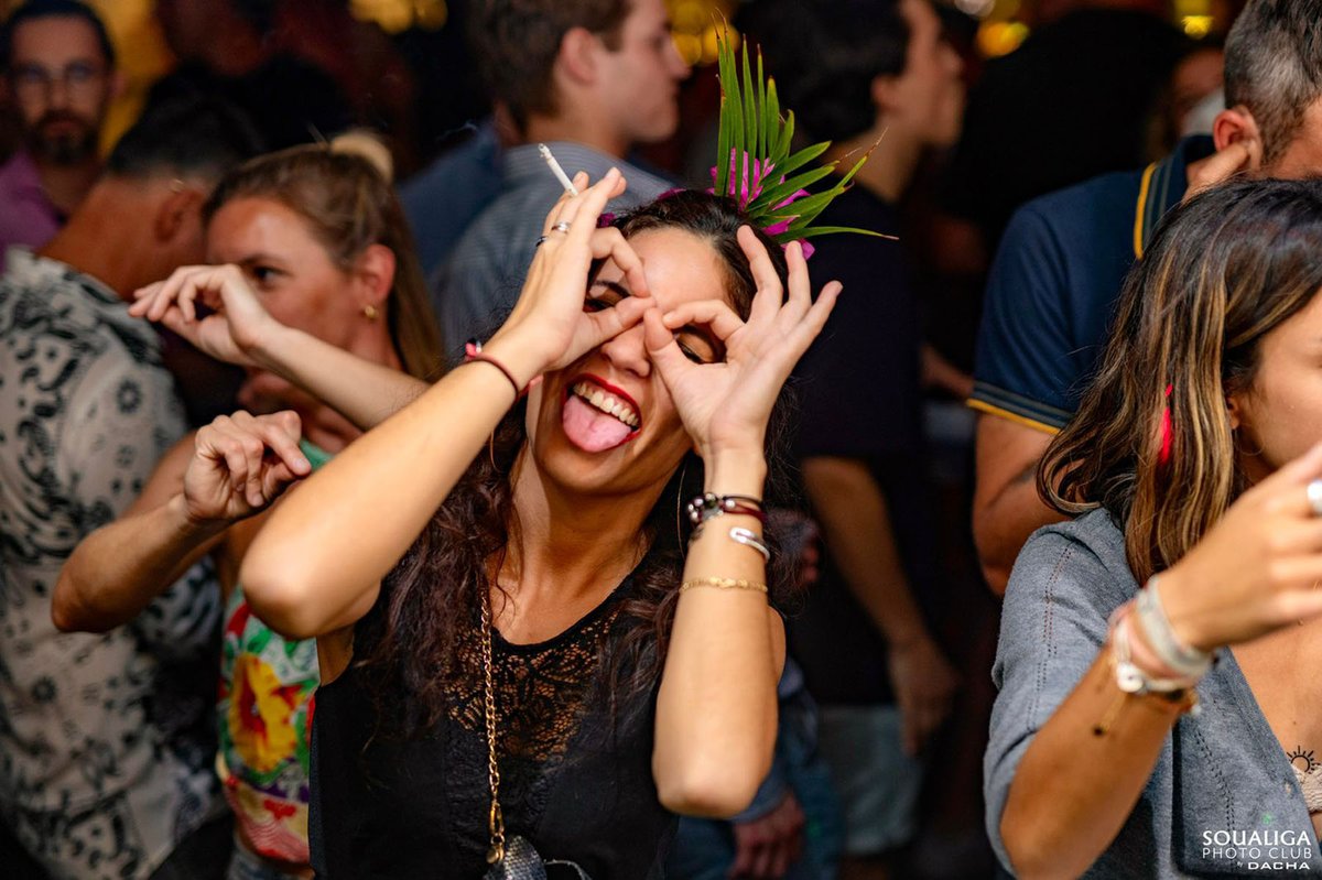 WeAreSXM's tweet image. What&apos;s your ultimate SXM Island night out? 🌟 Dive into the best nightlife spots for unforgettable evenings. &quot;WEARESXM.ᴄᴏᴍ | Creating Memories&quot; #SXMNights #IslandParty Find Your Spot-wearesxm.com/nightlife/