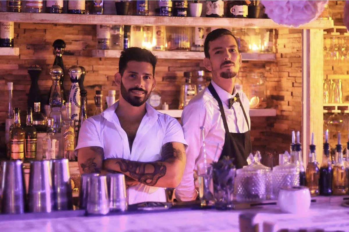 WeAreSXM's tweet image. What&apos;s your ultimate SXM Island night out? 🌟 Dive into the best nightlife spots for unforgettable evenings. &quot;WEARESXM.ᴄᴏᴍ | Creating Memories&quot; #SXMNights #IslandParty Find Your Spot-wearesxm.com/nightlife/