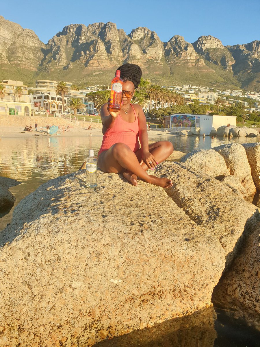 Boity4_Monareng's tweet photo. After such an amazing win from @StrettonsGin this is from me to you, thank you😍🏝️😊 https://t.co/5YAQslmCoj