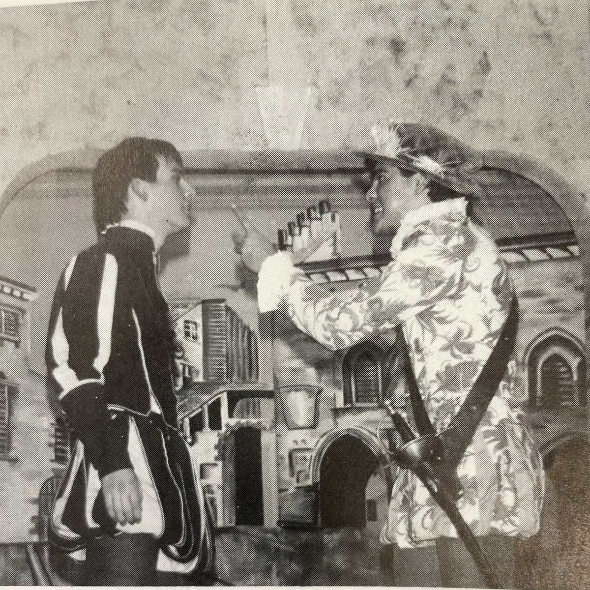 KingsSchoolRoch's tweet image. #ThrowbackThursday 

Ahead of the opening night of our Senior School play “Romeo and Juliet”, here’s a throwback to 1987 when we performed Shakespeare’s great love story. Our Director of Drama Miss Karen Hebden designed the costumes as a King’s pupil. 

@OldRoffensians