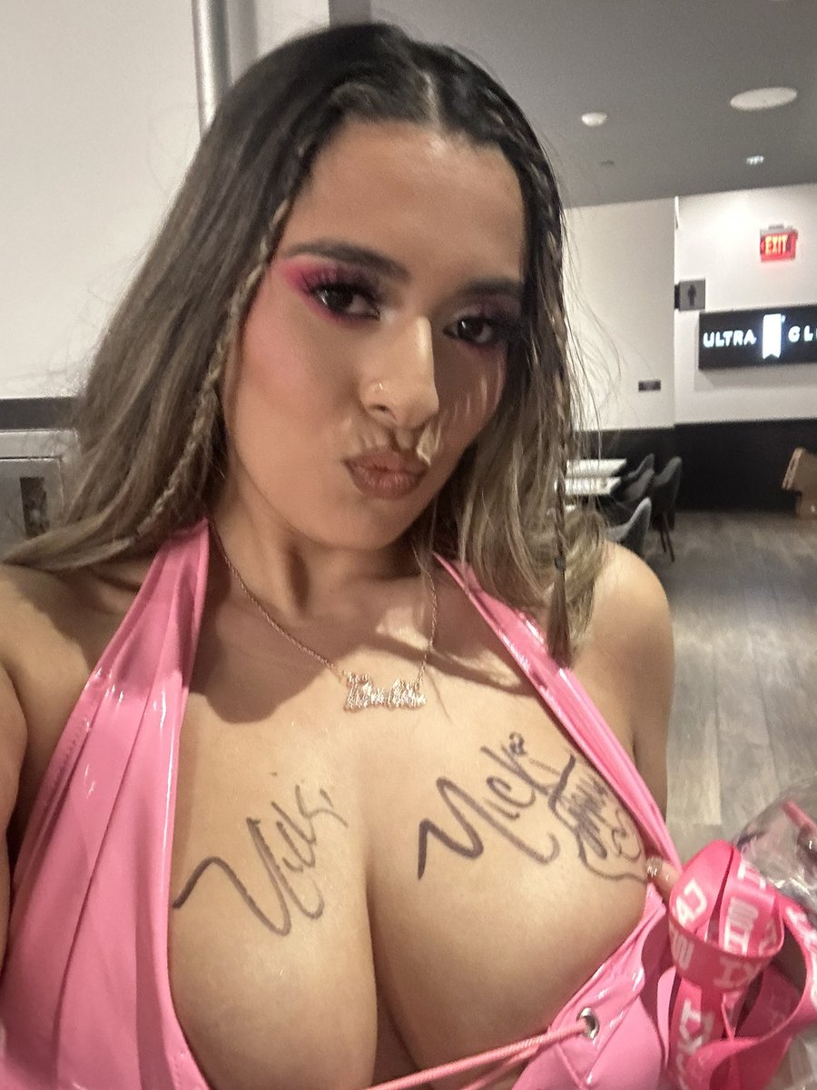 soft boobs 🎀 tweet media