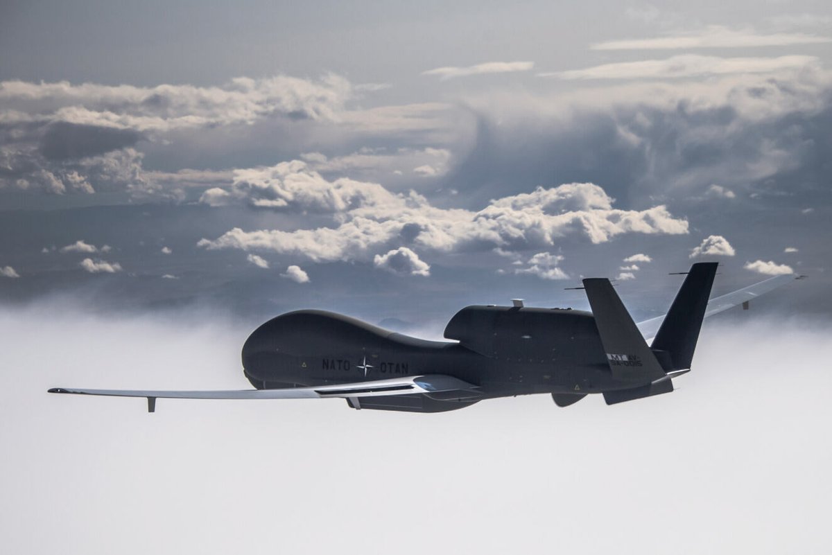 This week, #NATO’s Intelligence, Surveillance & Reconnaissance Force from Sigonella 🇮🇹, collected data in the air over the High North with its own NATO RQ-4D “Phoenix” remotely piloted aircraft at exercise Nordic Response in 🇳🇴🇫🇮🇸🇪 Read more: ac.nato.int/archive/2024/N… #WeAreNATO