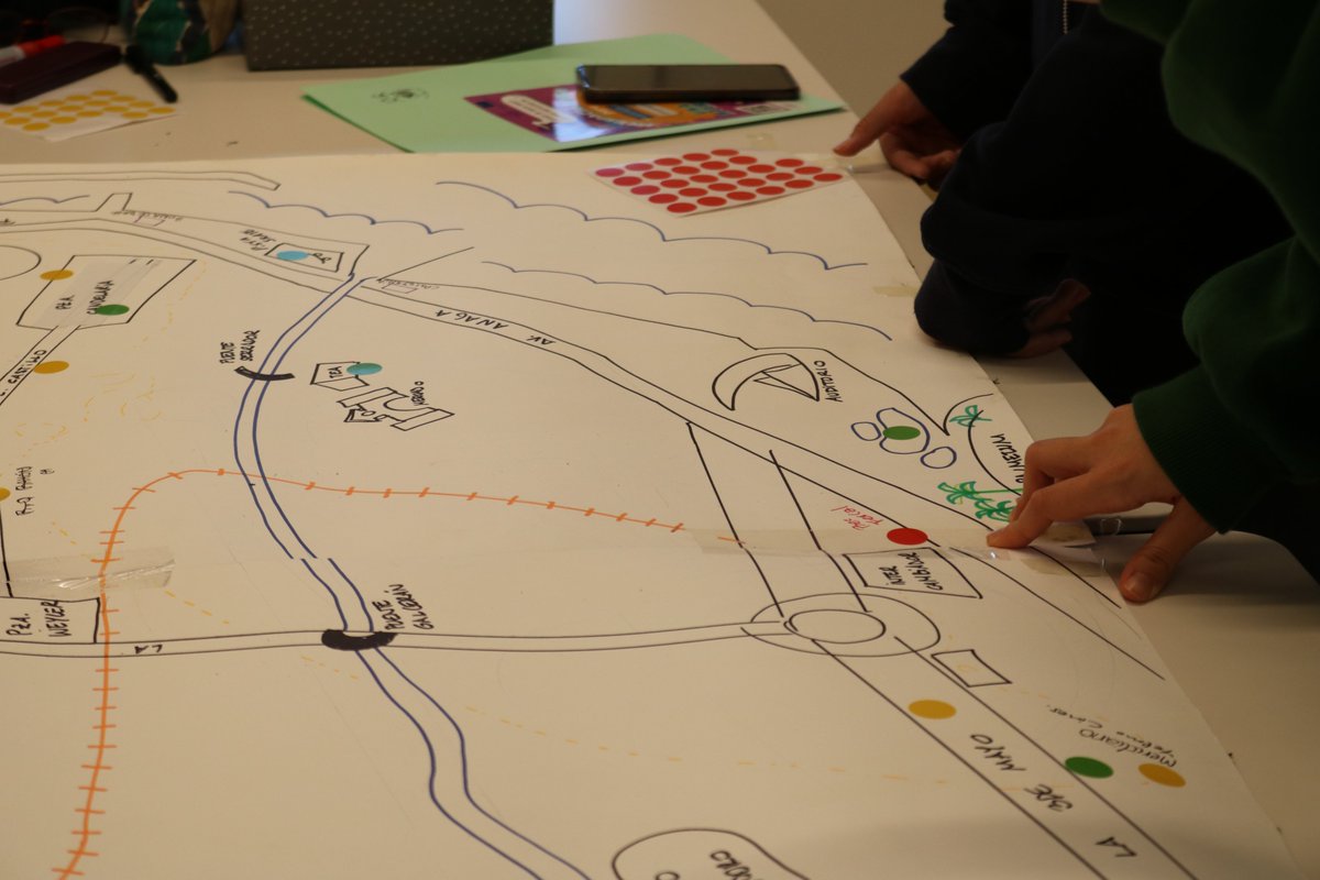 obitenerife's tweet photo. 🔎🌎En el vibrante tercer encuentro del proyecto europeo #NETIDEA el equipo de #jóvenes ha identificado los rincones del municipio de #SantaCruzDeTenerife, que pueden aprovechar para trazar un mapa comunitario que destaque la esencia del lugar. #TenerifeViveDiversidad https://t.co/rUsyGuNe94