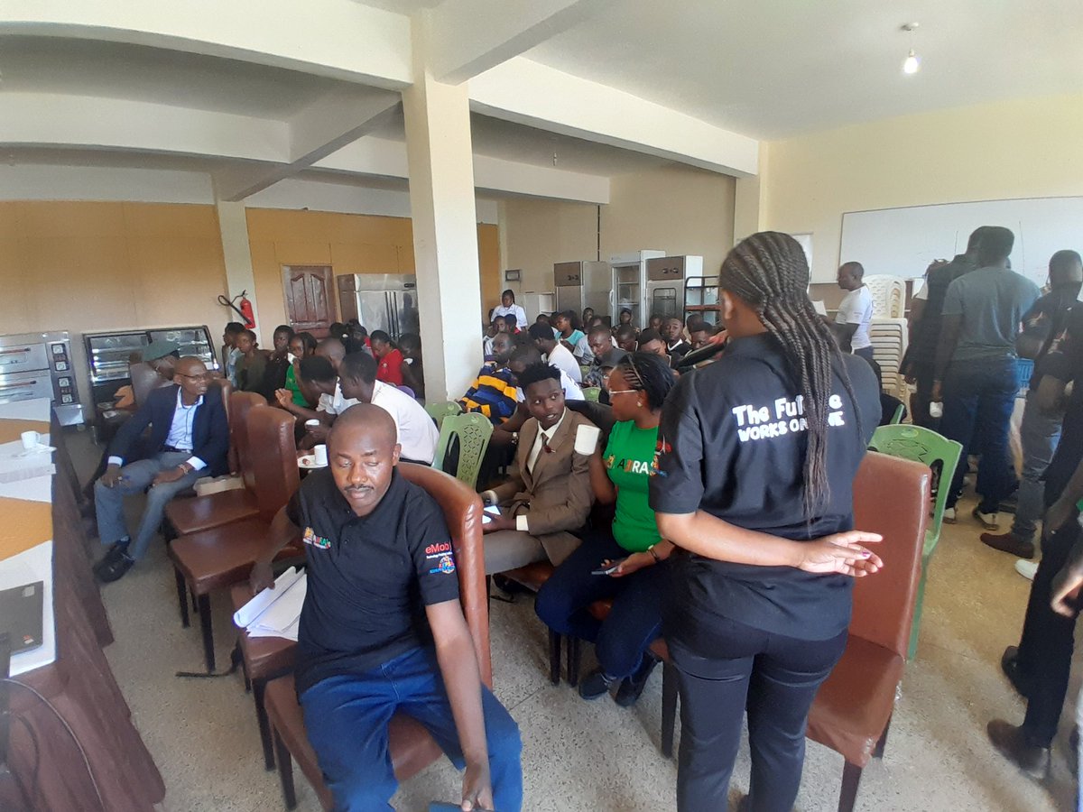 alex_kitum's tweet photo. Attending online workers meetup at Kericho township TVC
#Ajiramashinani
#Finyacomputerdollaritoke
#TheFutureWorksOnline #FutureOfWorkSummit @KEPSA_KENYA @youngafricawks @AjiraDigital https://t.co/pia47A3mzQ