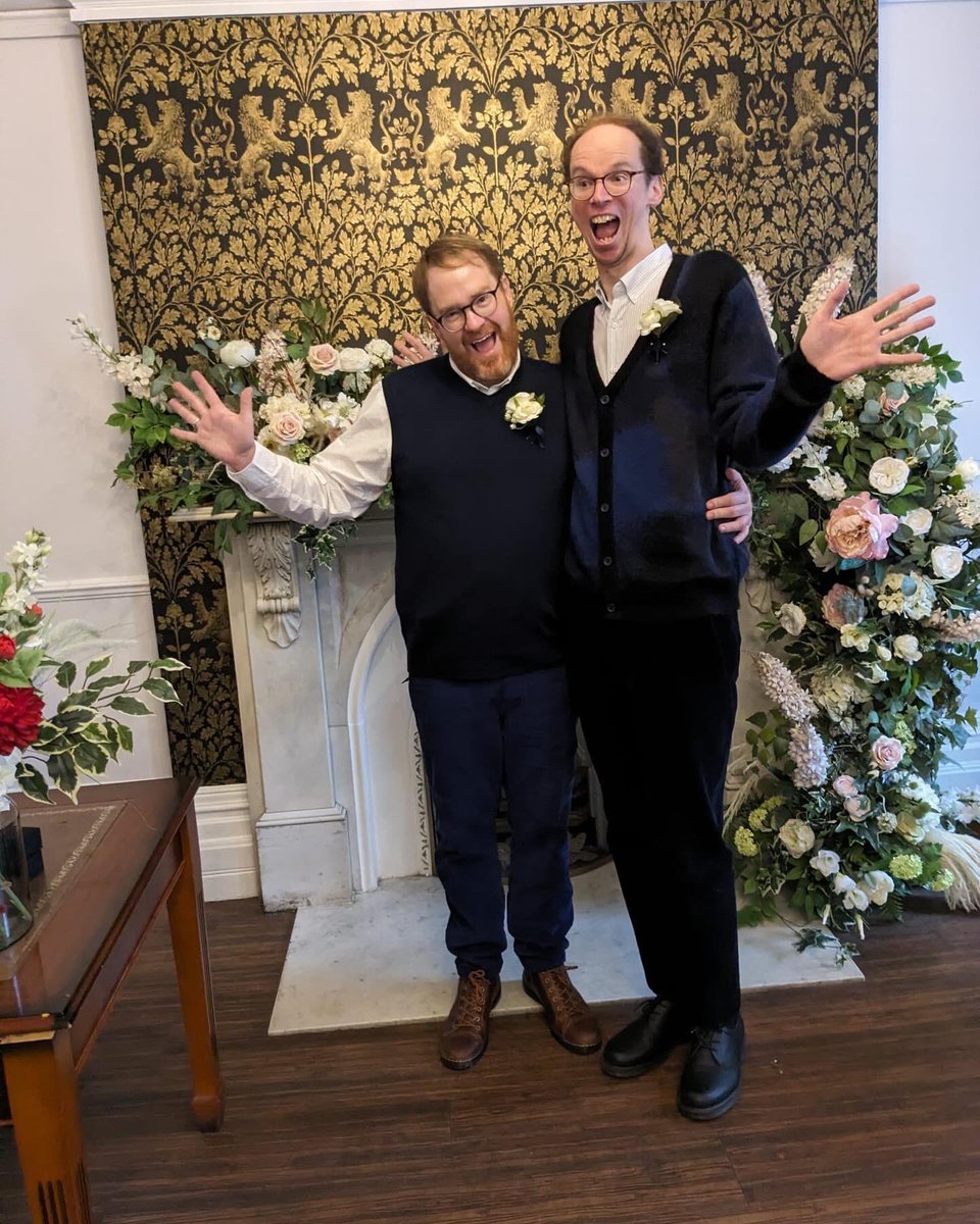 Yesterday @BenTheEpicure and I got married! It was really lovely actually, would recommend 💍🥰