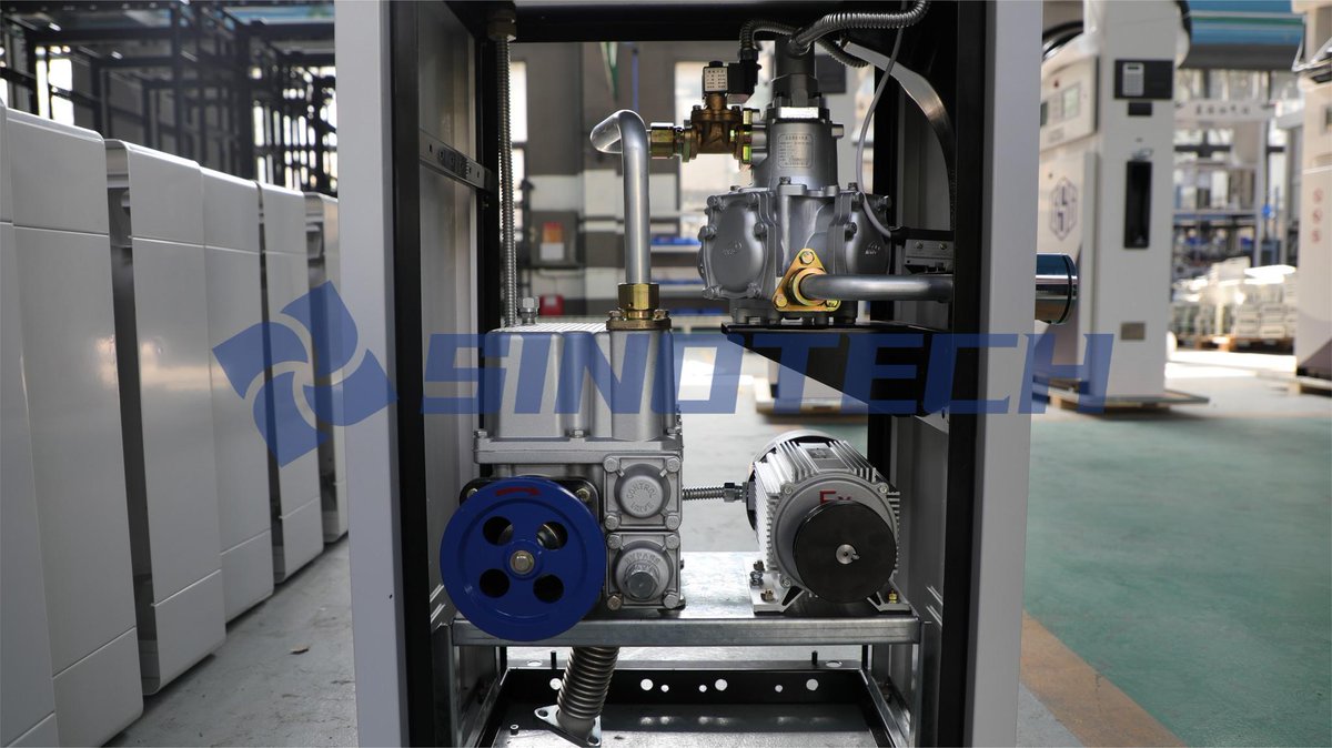 SinotechA's tweet photo. A cost-effective model with complete functions and favorable price, suitable for use in more scenarios.
Flow Rate: 5-50L/min
Self-priming pump
Motor: 380V/220V
Keypad: plastic keypad or metal keypad
Package size: 700*460*1550
#Sinotech #FuelDispenser #FuelPump #GasStation https://t.co/tGRBipwwgN