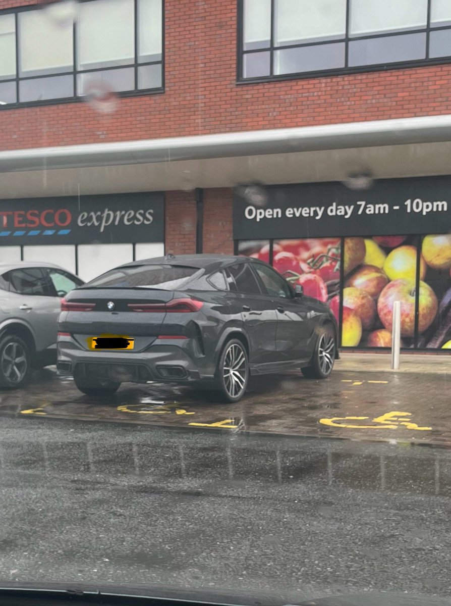 vettesbubbles's tweet photo. @parking_shit was is two minds whether to send this or not. But it’s just such a shit thing to do! 

Imagine the kind of MASSIVE PR**K you have to be to not only park in a disabled parking space without a badge but ALSO to park in that space BADLY!! https://t.co/JBam53pVJR