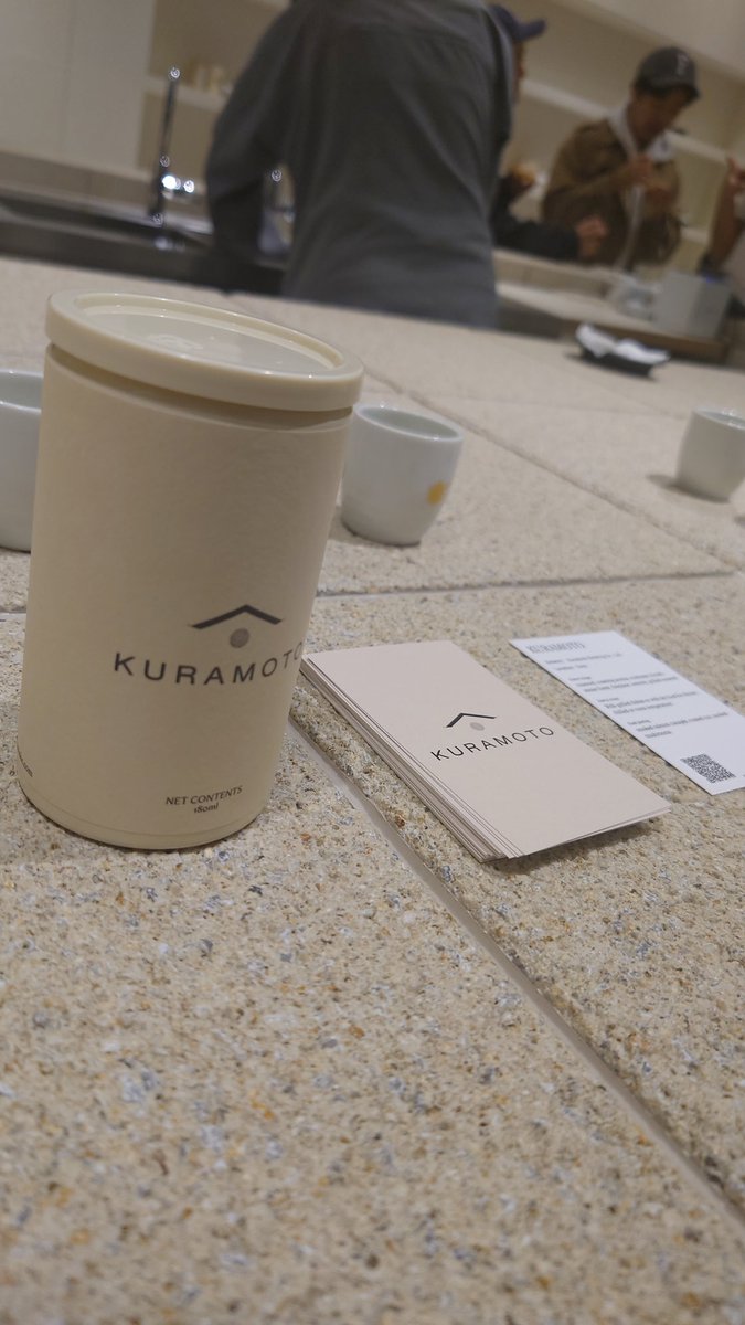 anna_mof_pr's tweet photo. 羽田空港に行った理由は、旅立つ訳ではなく…こちら🍶

明日オープンの #PRIMESAKE のレセプションに伺わせていただきました✨
久々に日本酒のあれこれを伺って楽しかったー！
角打ちで飲めるし、一合缶の販売もあるとこのと🙌お近くにお越しの方はぜひ✨✨ https://t.co/HH64Lixro4