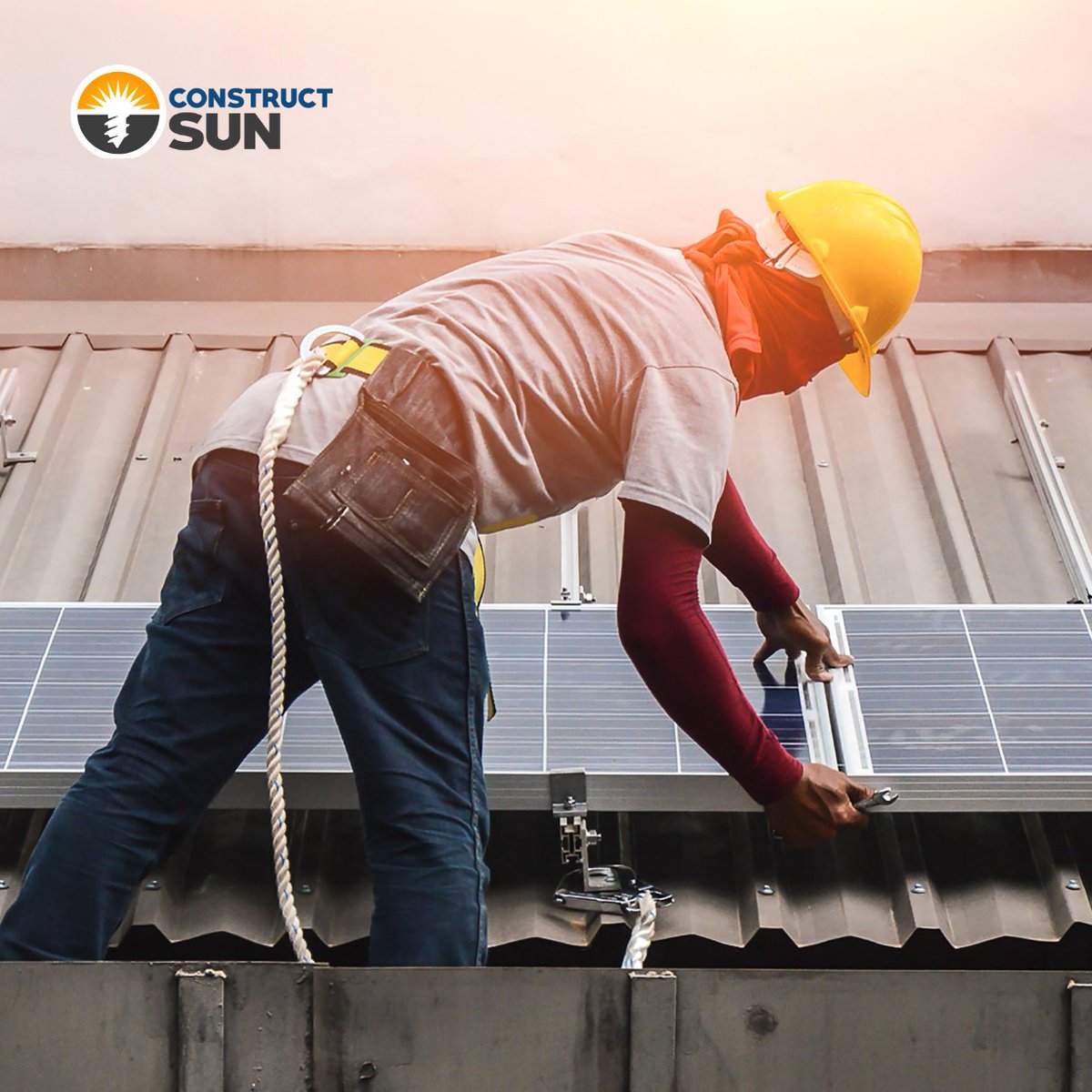 construct_sun's tweet photo. Curious about the weight of solar panels on your roof? On average, they add 2-4 pounds per square foot, with each panel weighing around 40 pounds.

Contact us today!

#solarinstallation #solarroof #homeimprovement #solarenergy #gosolar #constructsun https://t.co/guEWVRUp5G