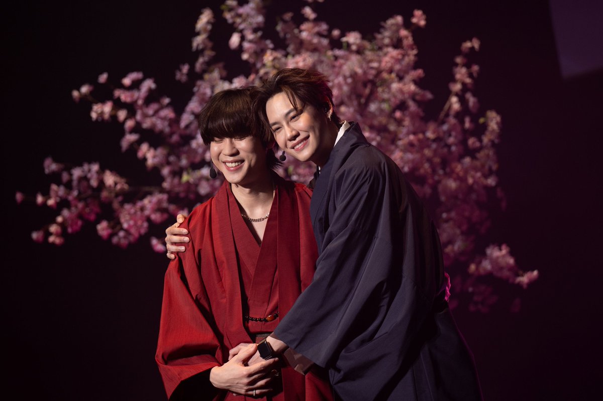 spice_topics's tweet photo. 【レポート】

タイ俳優プレム・ウォルート、「顔覚えてる！」ファンファーストを発揮ーー桜の下で迎えた誕生日イベント『BLOOM ’n’ BIRTH』
#bb0un #prem_space #BounPremBDPinJP https://t.co/bEE9fFBzBT https://t.co/buPjBhEAaw