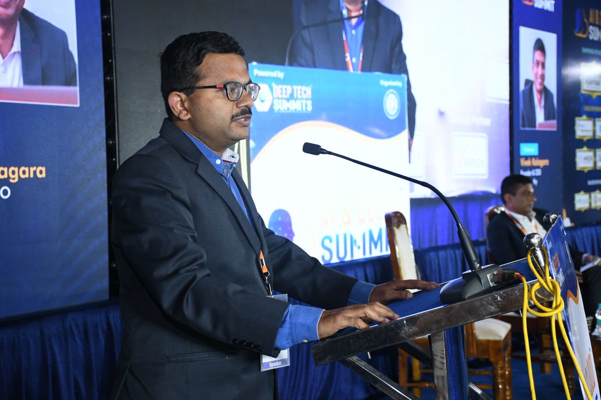 DeepTechSummits's tweet photo. Reflecting on an #illuminating #KeynoteInterview at the #AI &amp; #Cloud Summit!
We extend our heartfelt thanks to #Speaker Dr. Sunil Kumar Vuppala and #Moderator Vivek Kalagara for their enlightening discussion on "#EmbracingAI in the #Business."
#AIinBusiness #AIandCloud #DTS https://t.co/ORkFEHCGRK