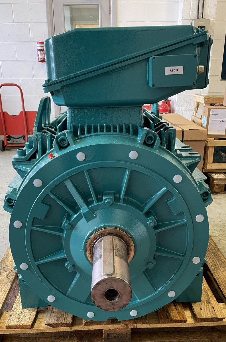 Brook Crompton 315kw 4 pole W series high efficiency motor ready to ship to our customer #electricmotors #brookcrompton